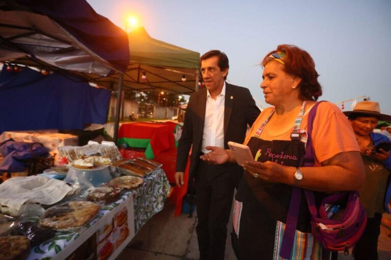 Sadir visitó la Feria Campesina en Ciudad Cultural