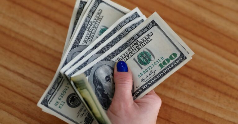 Dólar hoy: a cuánto cotizan el oficial y sus diferentes tipos de cambio este jueves 16 de enero