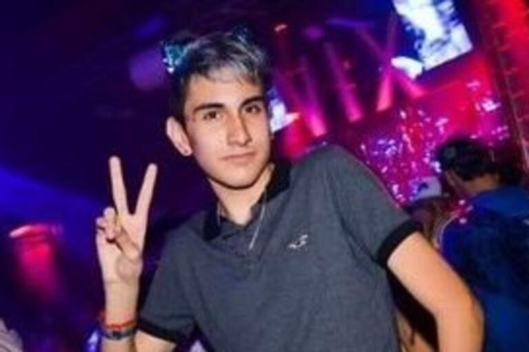 Un joven militante kirchnerista y LGBT mató a su madre a puñaladas en el cuello