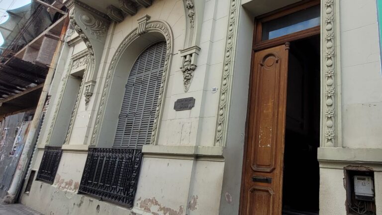 Dos listas de ADEP piden al gobierno que destrabe fondos del sindicato para cancelar deudas