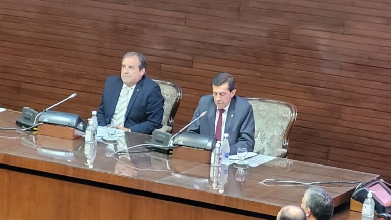 «Un discurso que no representa al interior de la provincia»