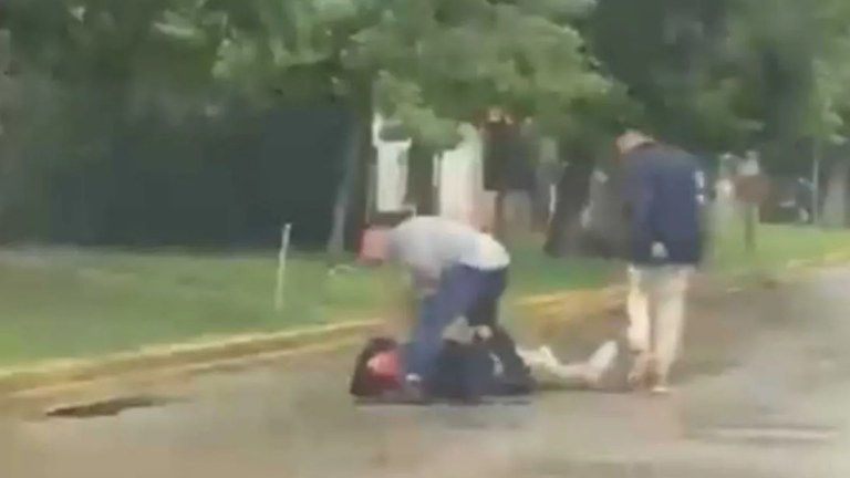 Atacaron en banda y redujeron a un hombre para robarle su motocicleta