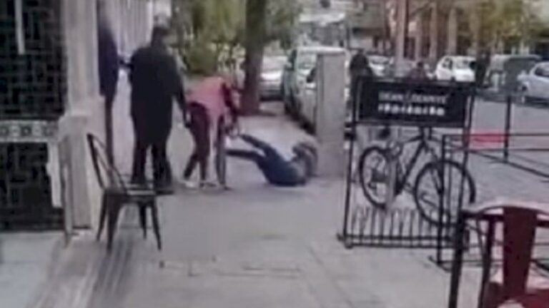 Barrio Cuyaya: le dieron una brutal golpiza a un menor para robarle sus zapatillas