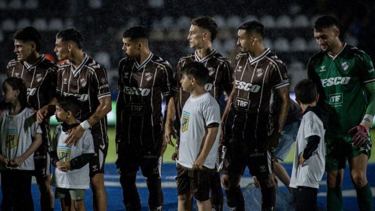 Platense vs Argentino (Q) por la Copa Argentina 2025: horario, formaciones y TV