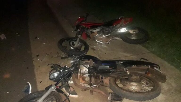 Dos motociclistas alcoholizados chocaron de frente en Monterrico