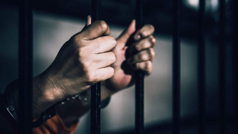 Un abogado jujeño fue condenado a 15 años de prisión por abusar de su sobrina