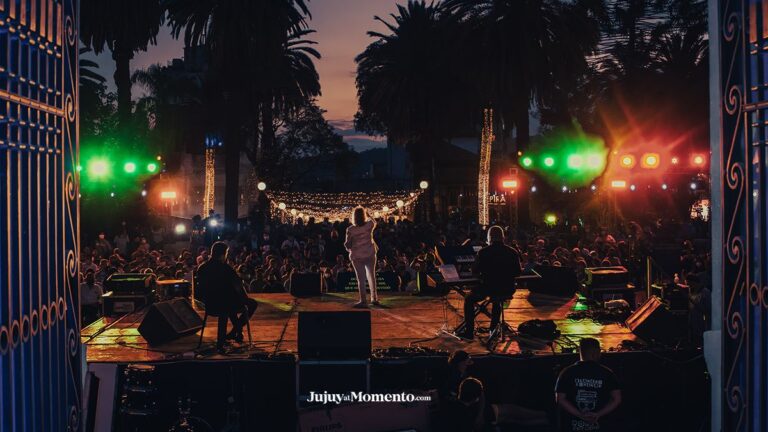 Vuelven los ciclos a la Plaza España: tres días para disfrutar shows musicales
