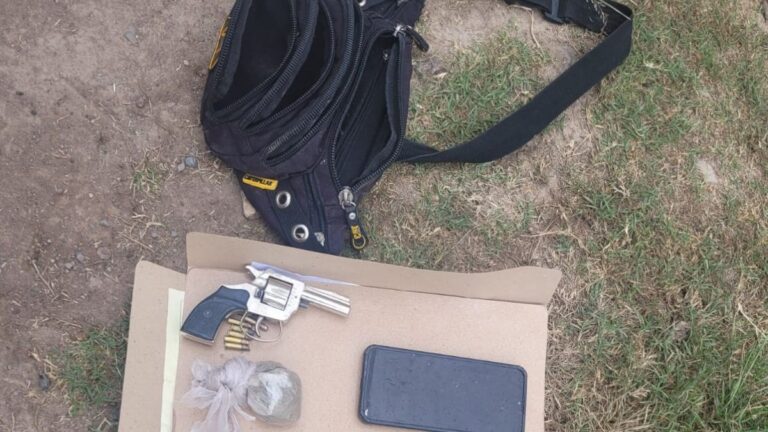 Merodeaba por Alto Comedero con un revolver en la riñonera
