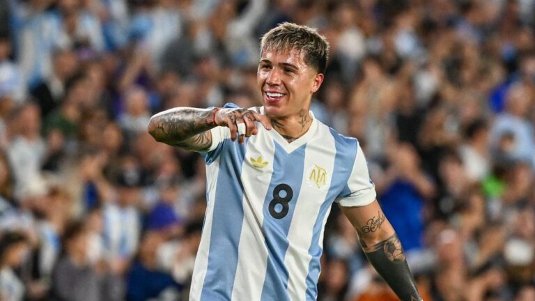 Enzo Fernández se deshizo en elogios para Franco Mastantuono: «Crack»