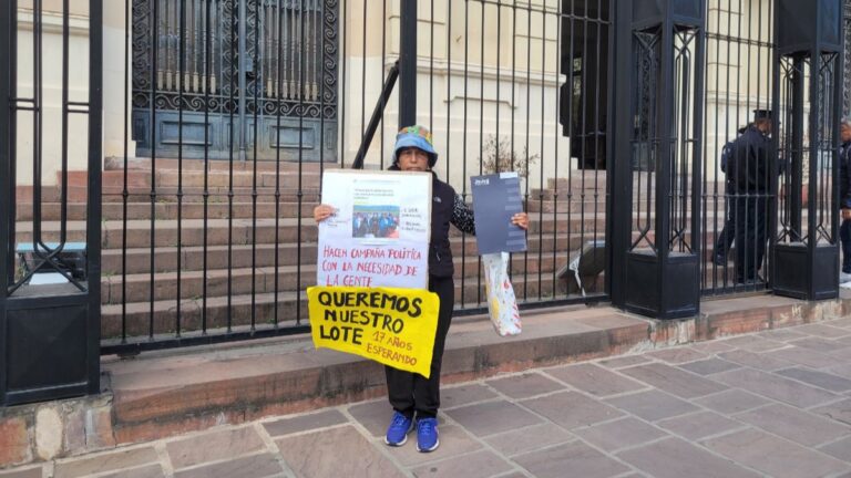 Vecina del barrio La Isla dijo que el gobierno los usa para la campaña electoral