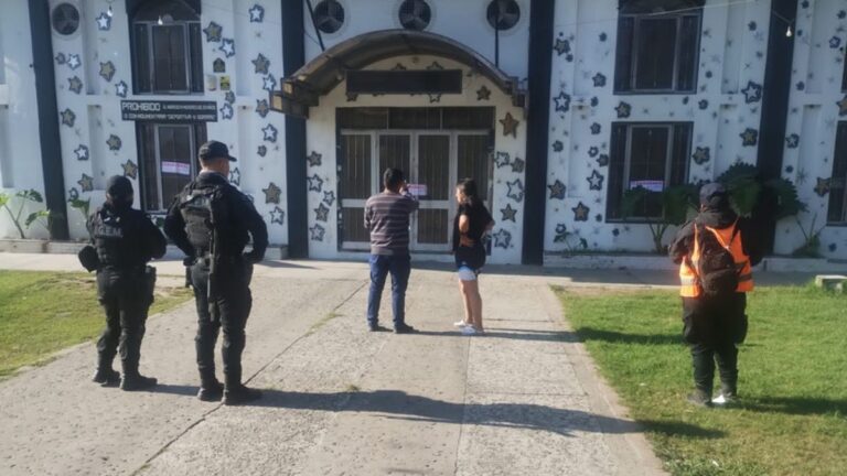 Clausuraron un local bailable de barrio Malvinas