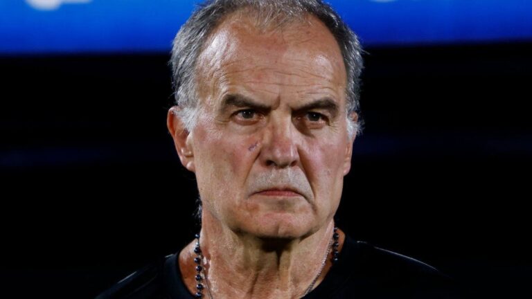 El cruce de Marcelo Bielsa con un periodista tras la derrota de Uruguay: «Eso no se pregunta»