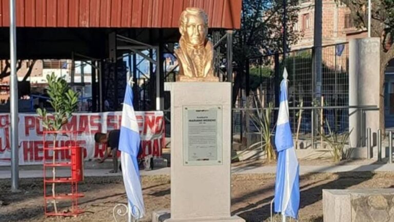 Serenata a Mariano Moreno para celebrar el aniversario del barrio