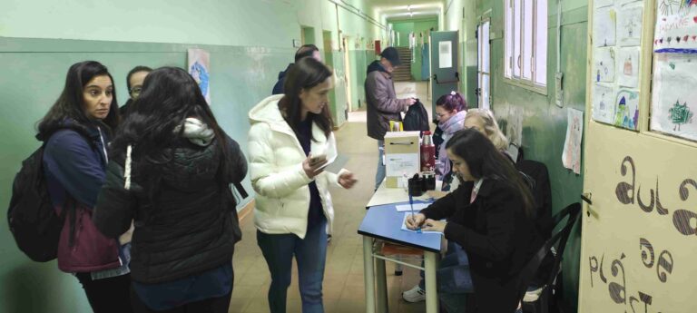 Elección docente en Amsafe. La Celeste gana en la provincia, con disputa en Rosario