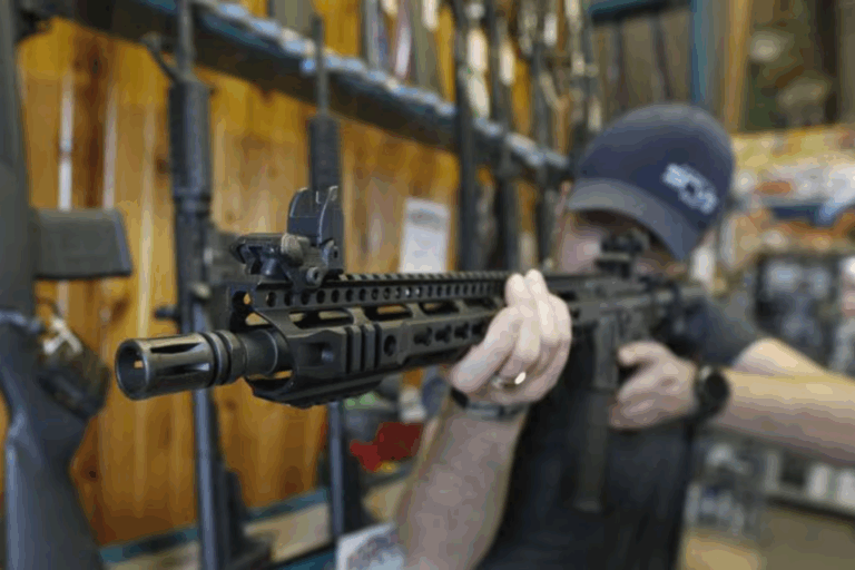 Más armas, menos controles: el Gobierno eliminó una tasa anual y extendió permisos