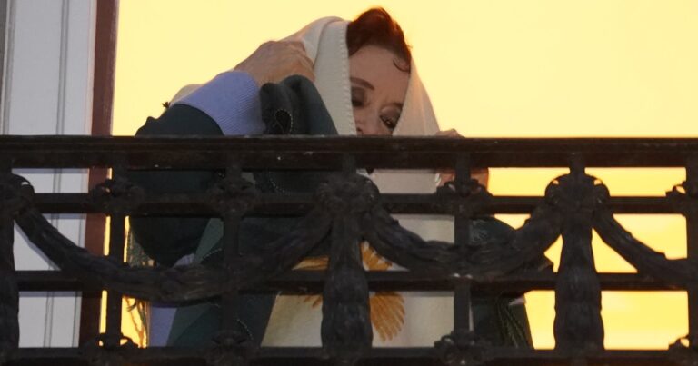 Otro reclamo de Cristina Kirchner: apeló la colocación de la tobillera electrónica