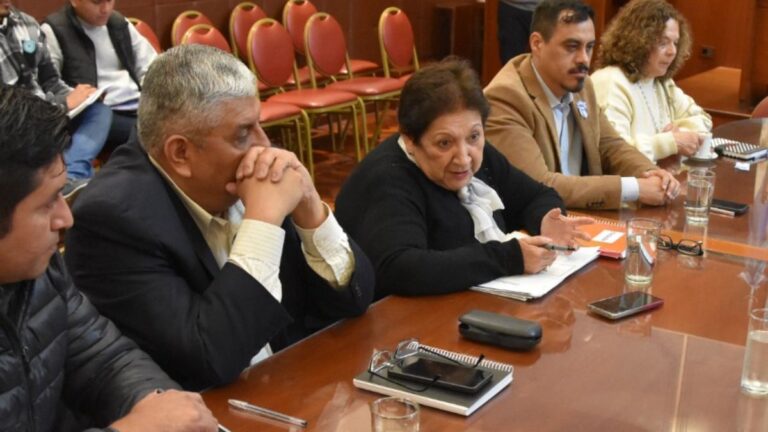 Críticas a la Comisión de Educación: «Niegan la realidad que se está viviendo»