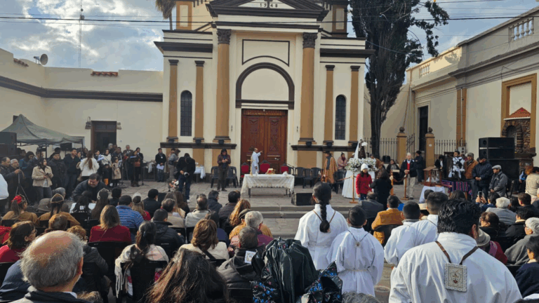 Masiva muestra de fe y devoción en las honras a la Virgen del Carmen