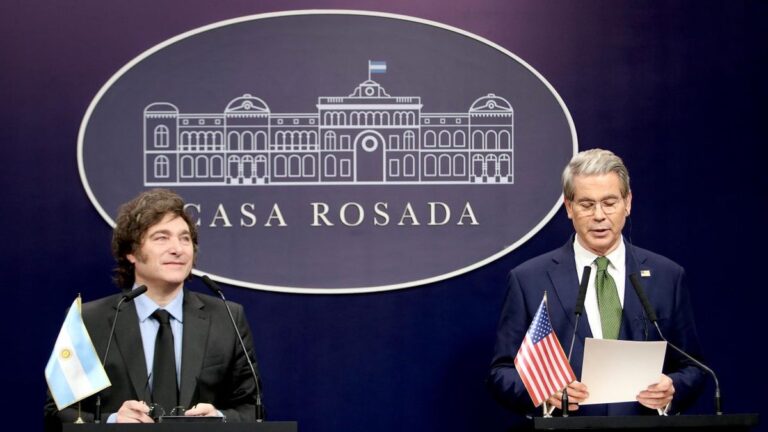 Javier Milei agradeció nuevo tuit de apoyo de Scott Bessent y resaltó que dejó «bien en claro las raíces de los problemas del país»