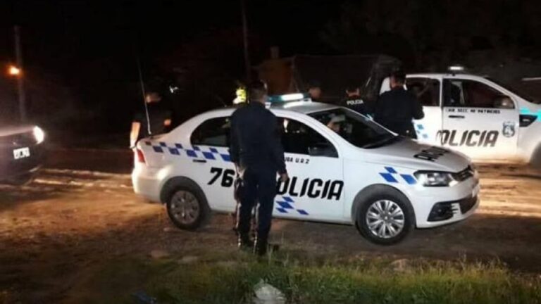 Atacó a su hermano con un cuchillo y luego se autolesionó tragándose un vidrio