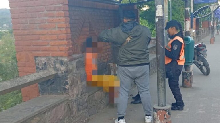 Bajo la apariencia de ser un vendedor ambulante, comercializaba marihuana