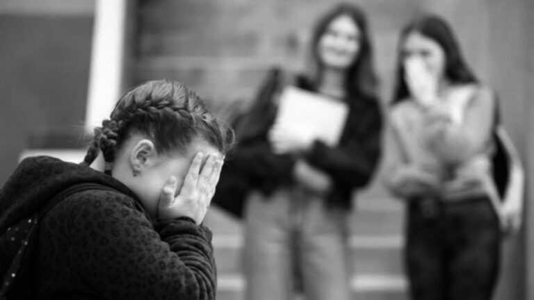 Denunció que su hija sufrió bullying todo el año en un histórico colegio privado