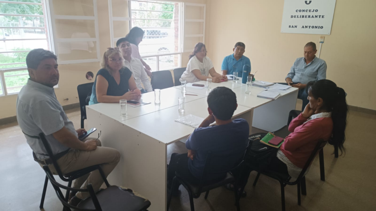 Sorteo de viviendas en San Antonio: vecinos plantearon las irregularidades a los concejales