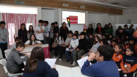 Portugués en las escuelas de Córdoba: Cruz del Eje impulsa la primera experiencia provincial