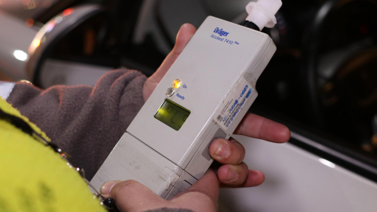 Más de 100 multas por alcoholemia y 1 muerte más en las rutas