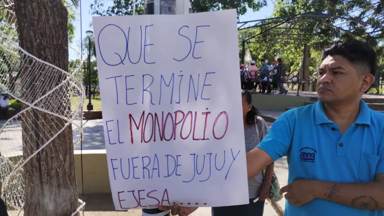 Después de reclamar por tarifazos, vecinos de San Pedro padecen cortes de luz