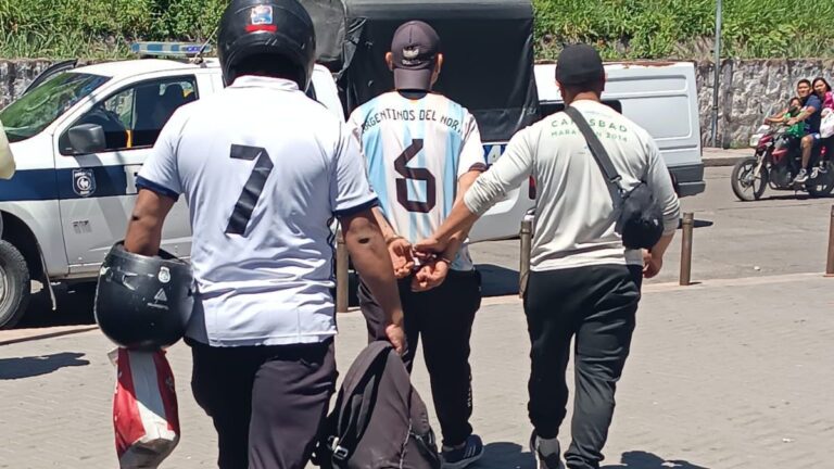 Detienen a un hombre que vendía elementos robados en la vieja terminal