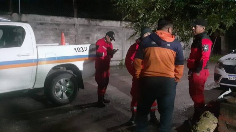 Hallaron con vida a dos personas que estaban desaparecidas en la cascada La Horqueta