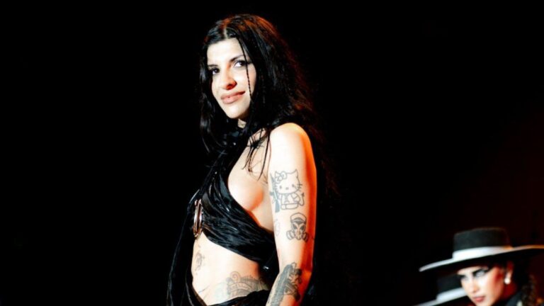 Cazzu emocionó a una multitud con su deslumbrante show en Jesús María