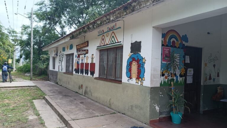 Vecinos de Los Alisos denuncian abandono del puesto de salud y falta de profesionales