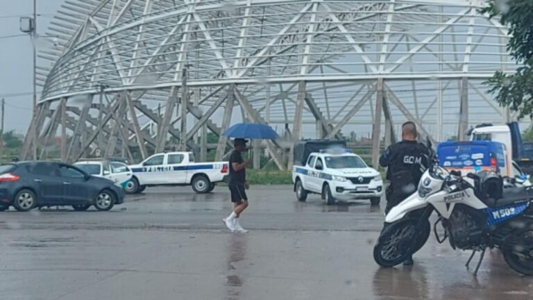 Un policía fue internado tras protagonizar un siniestro vial en Alto Comedero