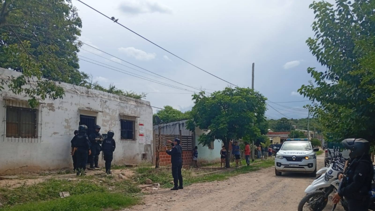 Violenta pelea familiar en San Pedro: una joven fue apuñalada por su primo