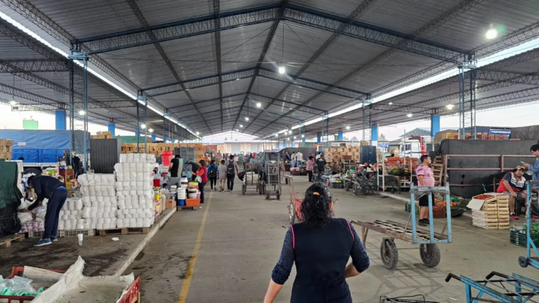 Denuncian serias irregularidades en la Feria Mayorista de Perico