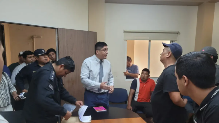 Transporte: choferes consiguieron mejoras salariales y levantaron el reclamo