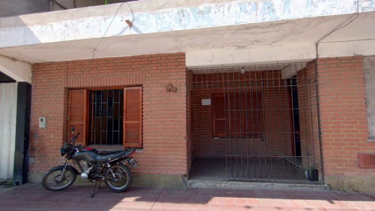 Rechazo a la oferta salarial y pedido de reincorporación de despedidos en Palpalá