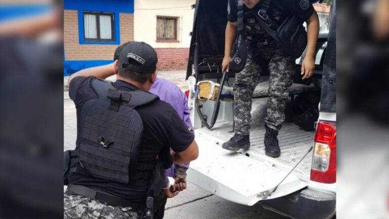 Persecución, disparo y aprehensión de un sujeto que robó una moto a punta de cuchillo