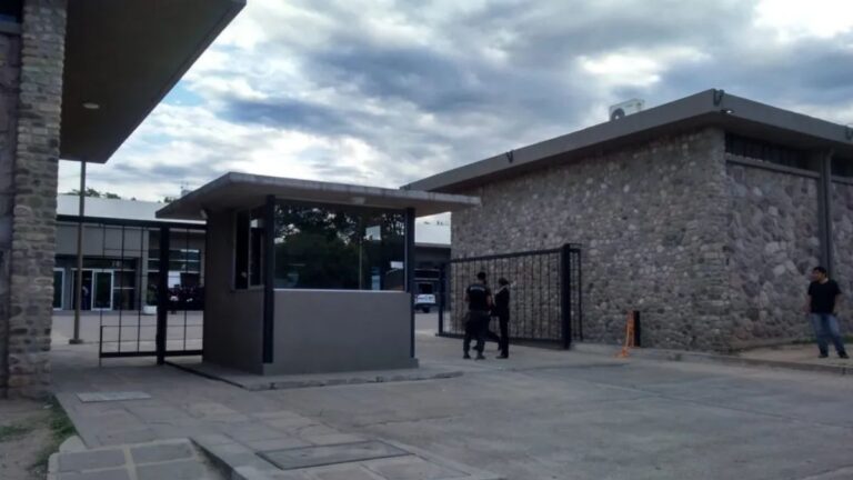 Malestar en la plana mayor de la Policía de Jujuy por demoras en la recomposición salarial