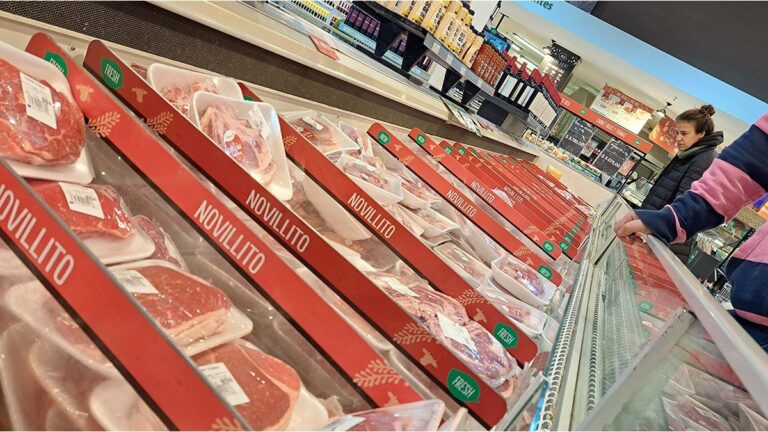 La inflación de alimentos se aceleró al 2,4% en las últimas cuatro semanas, impulsada por subas en carne