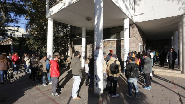 Más de 60.000 jujeños con trabajo buscan otro empleo