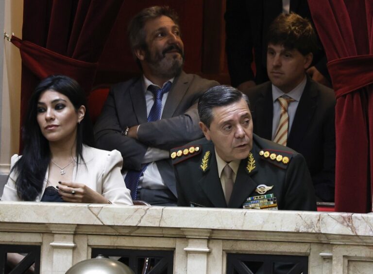 Escándalo en Defensa: Presti volvió a contratar a una empresa que Petri bajó por sospechas de corrupción