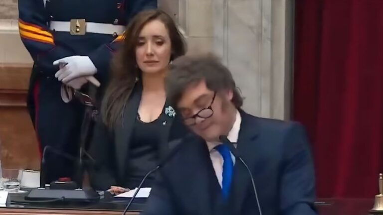 El dardo de Javier Milei a Victoria Villarruel en el Congreso: «Soñar con abrazar el sillón de Rivadavia»