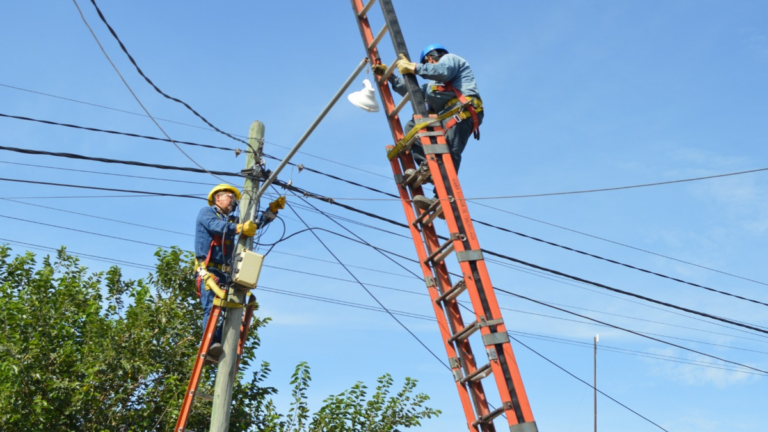 Otra presentación contra la Municipalidad, ahora por el alumbrado público