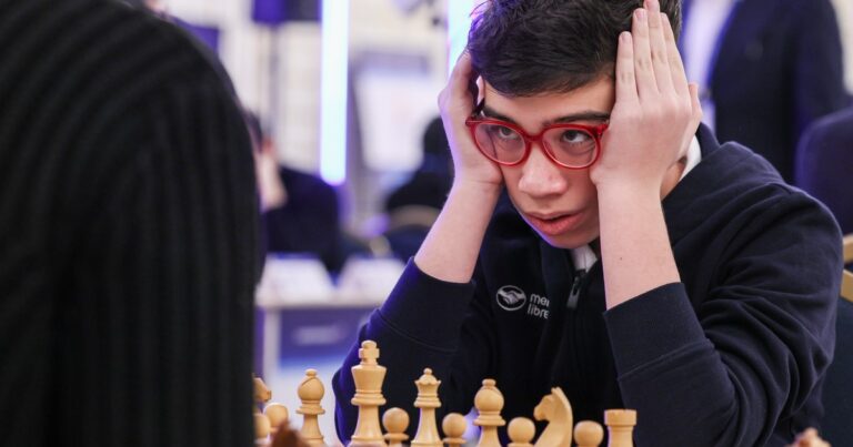 Faustino Oro perdió su invicto en el Abierto de Aeroflot, donde busca convertirse en el Gran Maestro más joven de la historia