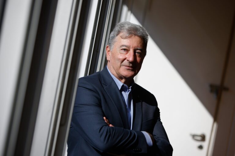 El CEO de una automotriz que vende modelos de alta gama sorprendió: anunció que fabricará un nuevo medio de transporte