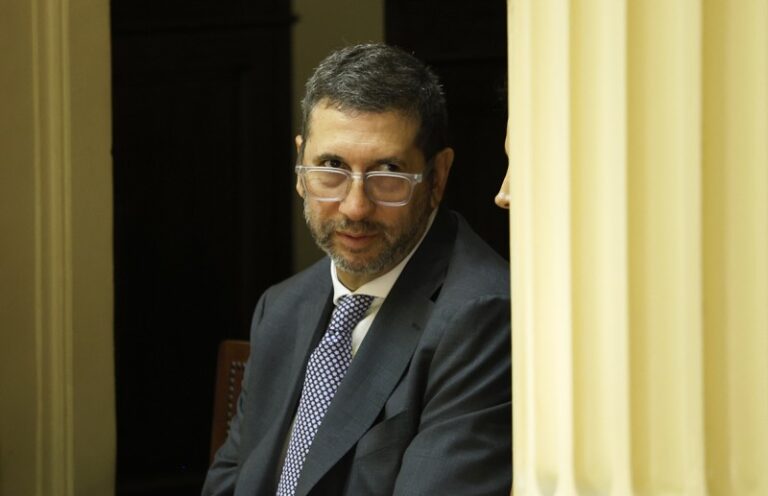 Olmos empuja a Kelly como presidenta del PJ porteño para armar un gran frente opositor