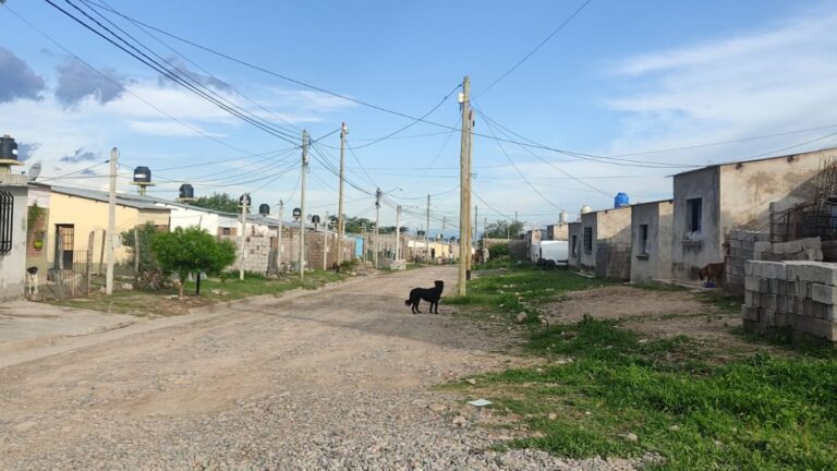 Advierten graves problemas de servicios en Alto Comedero: «Se han creado barrios sin planificación»